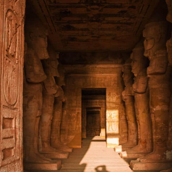 Entrada a la primera pared del templo de Abu Simbel en Egipto.