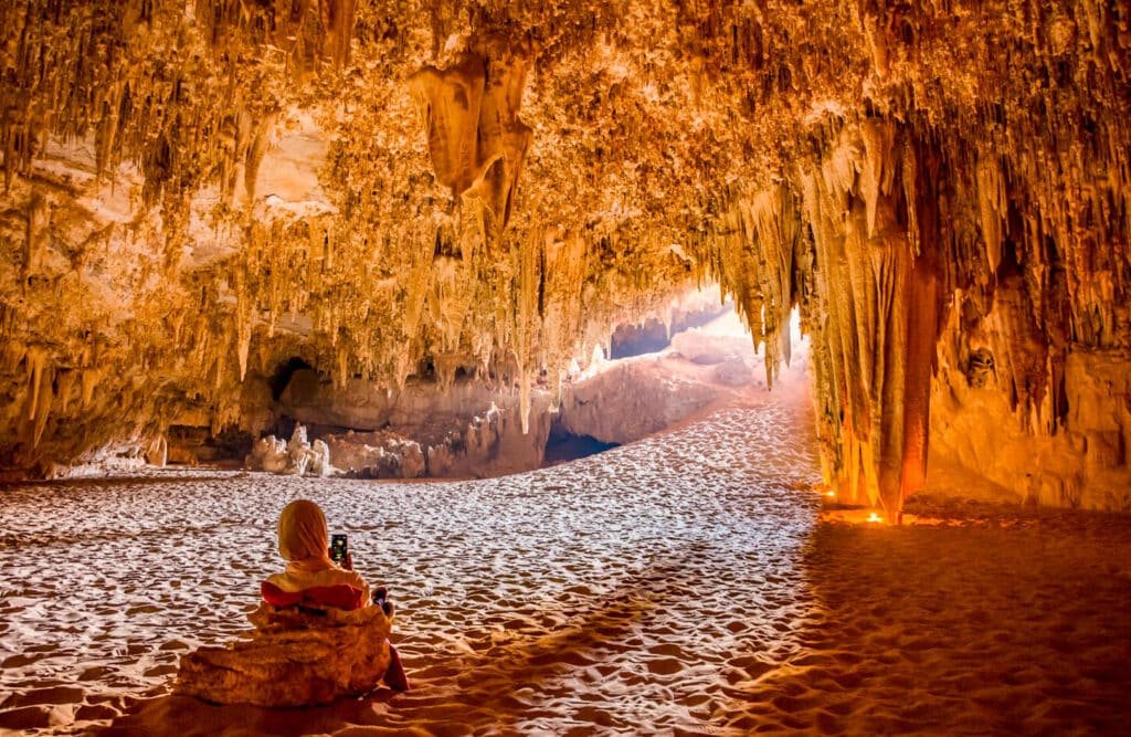 Viaje de Safari de 4 Días en el Oasis de Bahariya, incluyendo la Cueva de Djara.