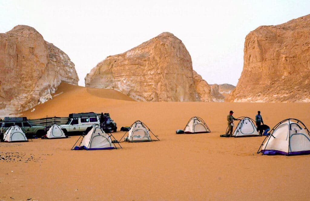 Excursión de Safari de un Día en el Oasis de Bahariya Desde El Cairo en Coche