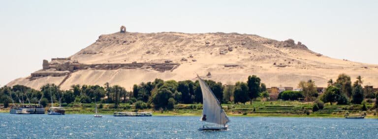 Descubre las Tumbas de Nobles en Asuán, Egipto