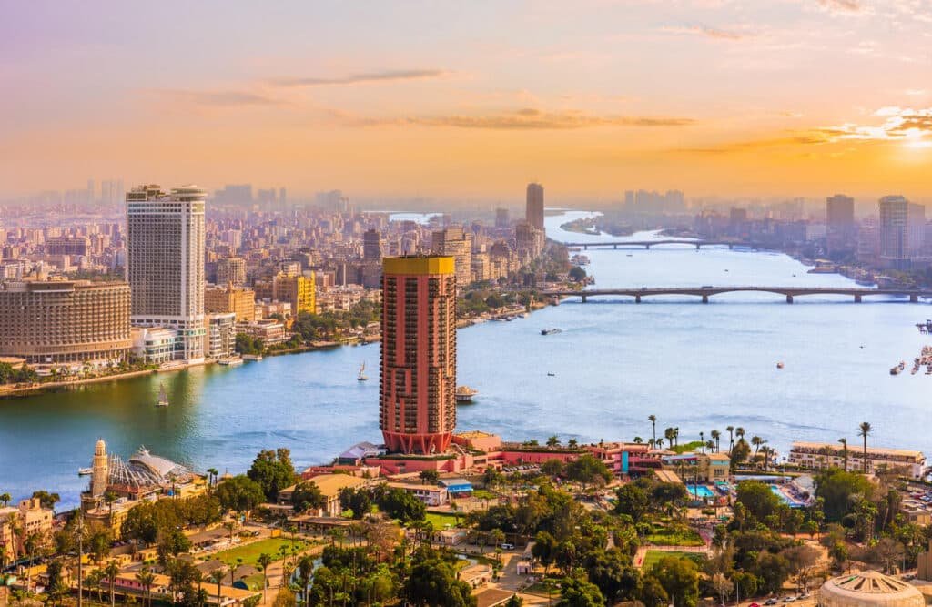 Egipto 8 Días: El Cairo y 3 Noches Crucero por el Nilo en tren