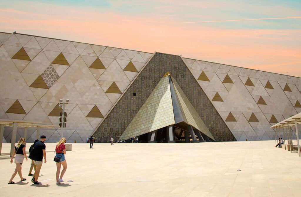 Excursión de medio día al Gran Museo Egipcio en Giza